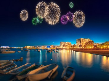 Ibiza, fuochi d'artificio su S. Antonio